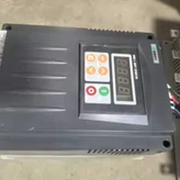 西驰CMC系列软起动器操作面板
