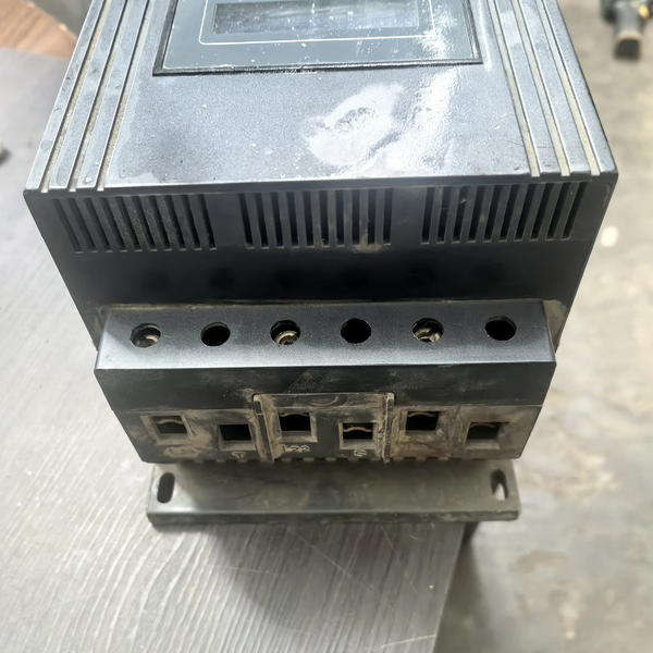 NQB500-45W/L-T软启动器实物图3