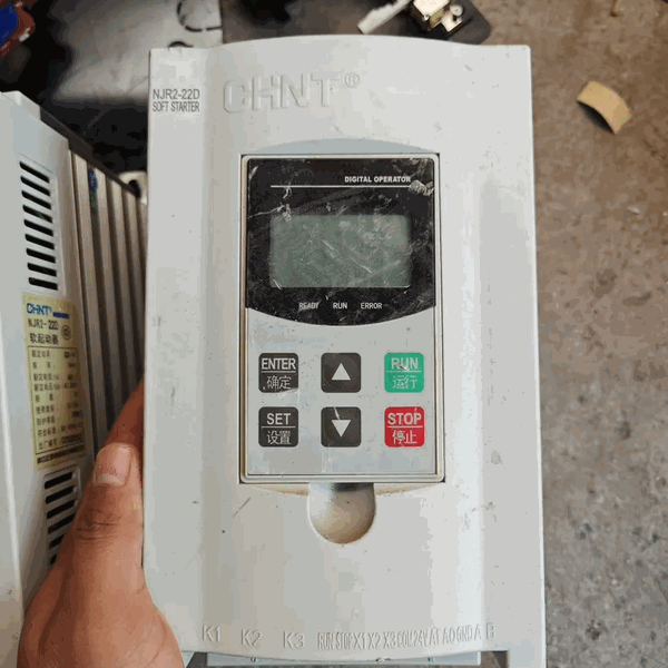 正泰NJR2-22D软启动器
