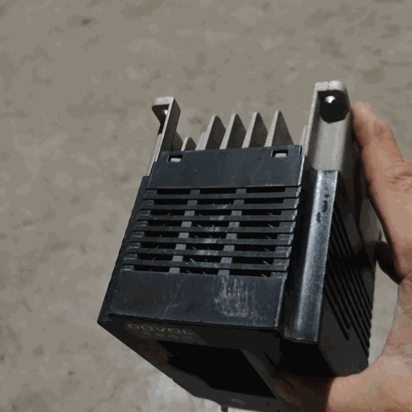 德弗DV610变频器整机