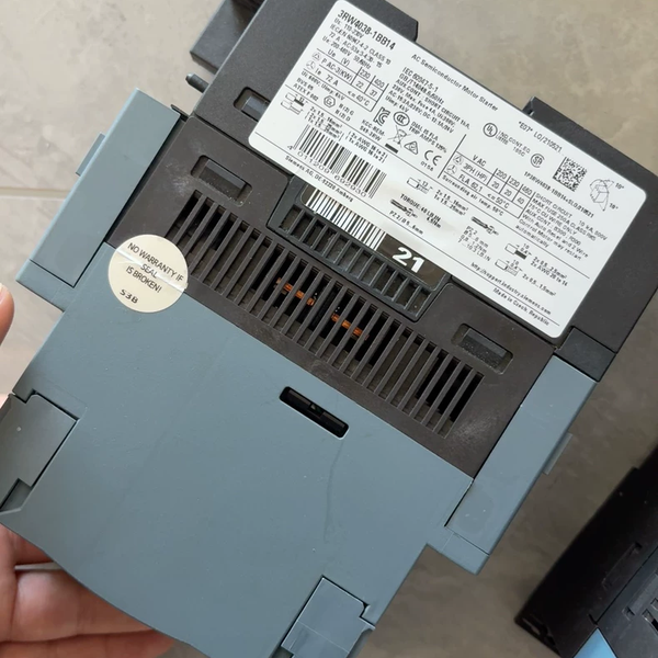 西门子3RW4038-1BB14软启动器铭牌
